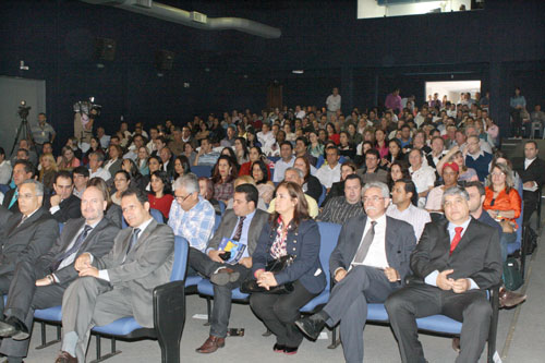 Na abertura, participantes lotaram o auditório do Centro Administrativo da Prefeitura de Uberaba